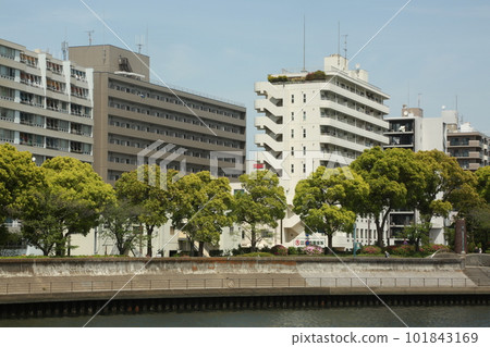 我沿著鶴見川散步 我沿著鶴見川散步 101843169