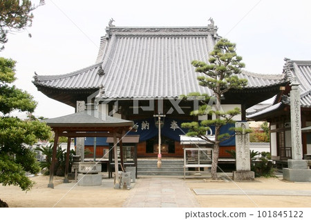西林寺48號寺院(愛媛縣四國參拜) 西林寺48號寺院(愛媛縣四國參拜) 101845122