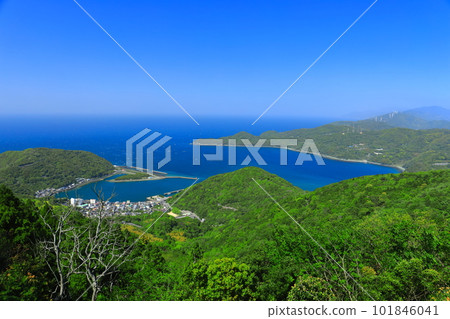 [愛媛縣]從權現山展望台看到的貞佐崎半島 101846041