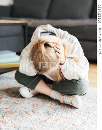 Lonely sad girl Lonely sad girl 101851452