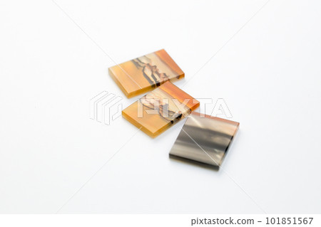 3 different agate plates 101851567