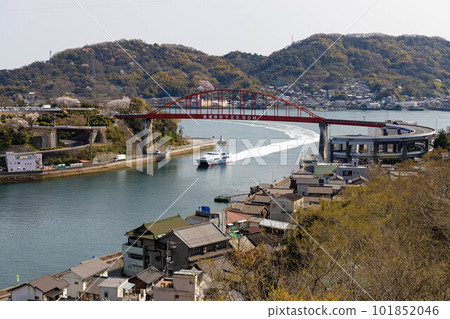 EOSR.Hiroshima Ondo, ship rushes to Ondo Ohashi. EOSR.Hiroshima Ondo, ship rushes to Ondo Ohashi. 101852046