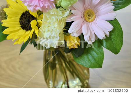 生活與鮮花 生活與鮮花 101852300