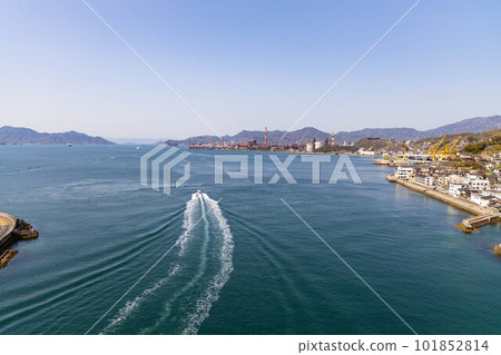 EOSR. Hiroshima Ondo, a ship that escapes Ondo. 101852814