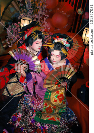 Japanese woman and Japanese man dressed as a woman, Oiran experience for two people, kimono transformation photo, kimono experience Japanese woman and Japanese man dressed as a woman, Oiran experience for two people, kimono transformation photo, kimono experience 101857081