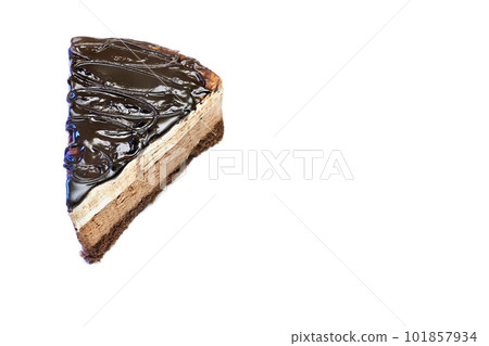 Piece of chocolate cream brown yummy cake isolated on white 101857934