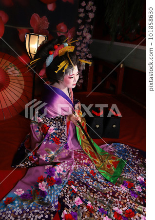 日本女性的花魁體驗、和服變身攝影、和服體驗、觀光地的遊玩體驗活動 101858630