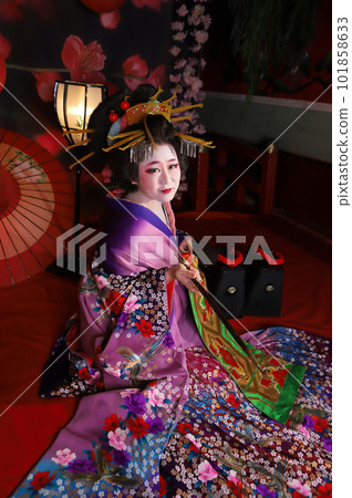 日本女性的花魁體驗、和服變身攝影、和服體驗、觀光地的遊玩體驗活動 101858633