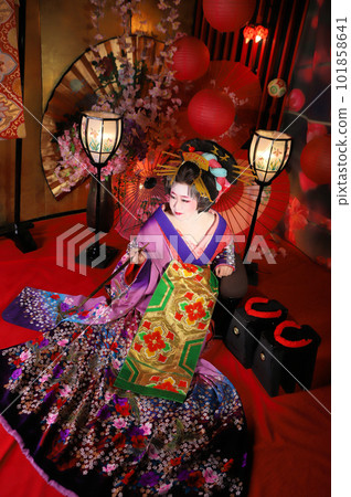 日本女性的花魁體驗、和服變身攝影、和服體驗、觀光地的遊玩體驗活動 101858641