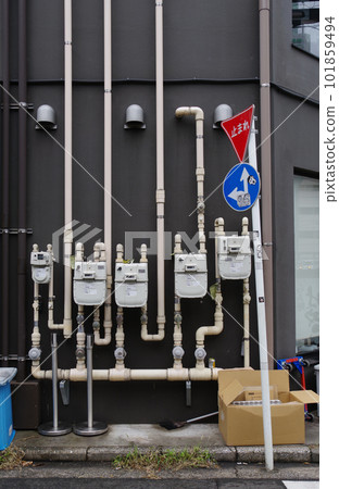 gas meter in restaurant alley gas meter in restaurant alley 101859494