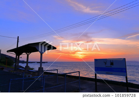【愛媛縣】下灘站和Sunset（日本離海最近的車站） 101859728