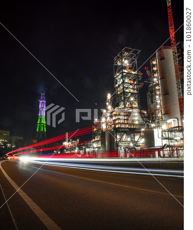 福島縣磐城市 Nakoso IGCC Power 夜景和汽車行駛軌跡 101860027