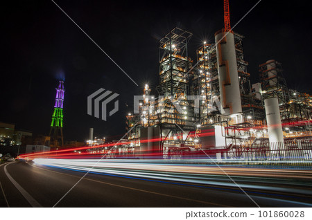 Iwaki City, Fukushima Prefecture Night view of Nakoso IGCC Power and the trajectory of the car Iwaki City, Fukushima Prefecture Night view of Nakoso IGCC Power and the trajectory of the car 101860028