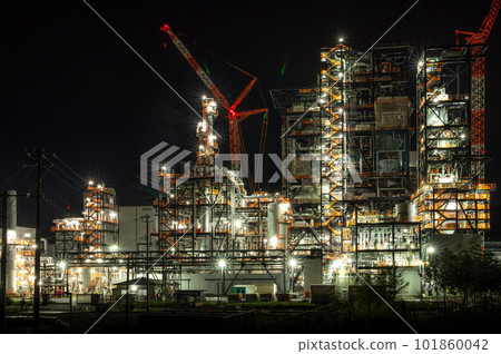 Iwaki City, Fukushima Prefecture Night view of Nakoso IGCC Power and the trajectory of the car Iwaki City, Fukushima Prefecture Night view of Nakoso IGCC Power and the trajectory of the car 101860042
