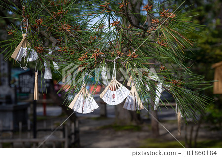 Paper fan for god Paper fan for god 101860184