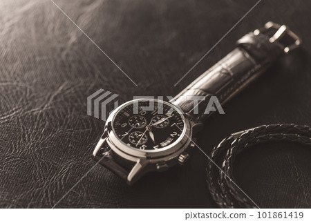black men wristwatch 101861419