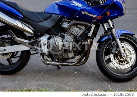 Honda Hornet motorcycle detail photo Honda Hornet motorcycle detail photo 101861508