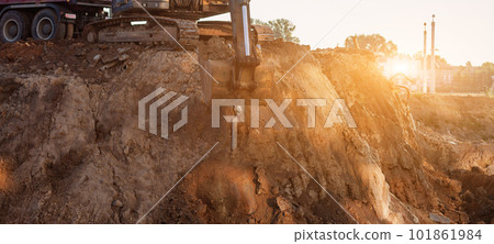 large constructions excavator 101861984