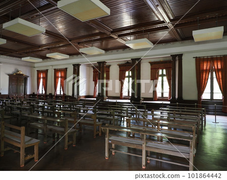 千葉縣房總村舊學習院小學校本堂（國家重要文化財產） 101864442