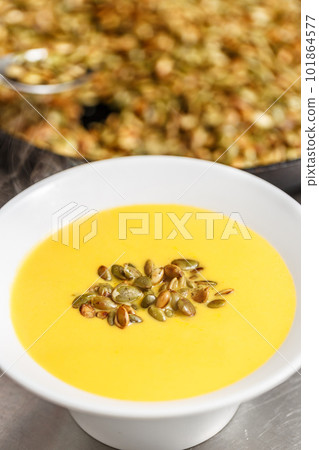 Carrot cream soup 101864577