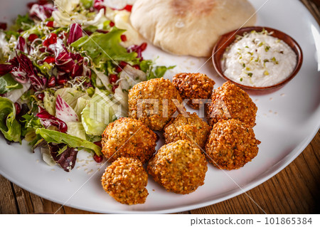 Falafel, deep fried balls 101865384