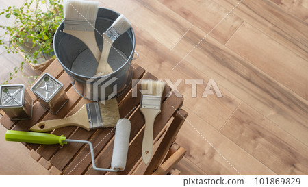 DIY/renovation/painting contractor image wood grain background DIY/renovation/painting contractor image wood grain background 101869829