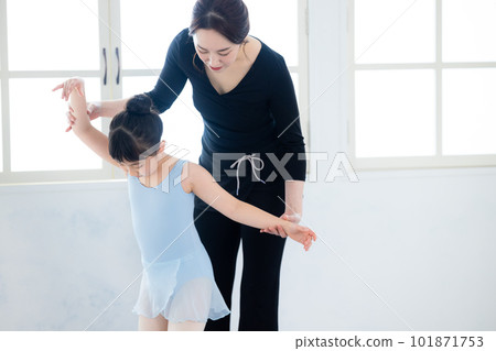 兒童芭蕾課 兒童芭蕾課 101871753