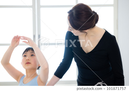 兒童芭蕾課 101871757