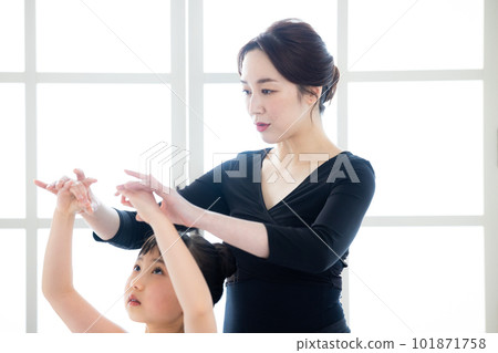 兒童芭蕾課 兒童芭蕾課 101871758