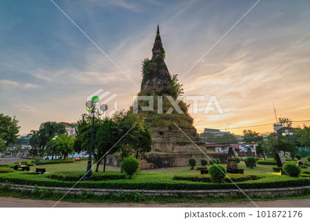Vientiane Laos, sunrise city skyline at That Dam Stupa or Black Pagoda 101872176