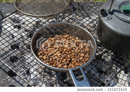 Coffee bean roasting Coffee bean roasting 101872420