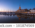 Marine Station in Sochi with boats on the pier with calm water. 101874569