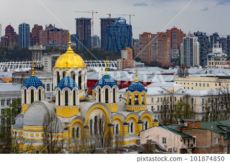 Kyiv, Ukraine - April 24, 2023: The streets of Kyiv city and the St Volodymyr's Cathedral. Kyiv, Ukraine - April 24, 2023: The streets of Kyiv city and the St Volodymyr's Cathedral. 101874850