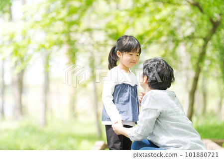 孫子和奶奶的合影 101880721