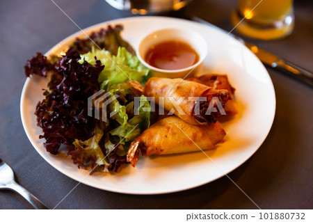 Thai spring rolls with shrimp 101880732