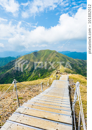 春天的劍山登山(劍山~大井次郎) 春天的劍山登山(劍山~大井次郎) 101882012