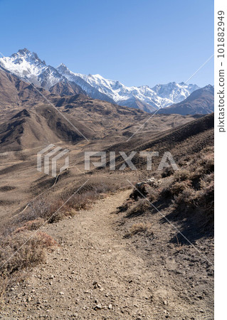 Trail in the Himalayan Mountains Trail in the Himalayan Mountains 101882949