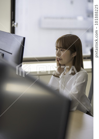 辦公室女性寫真① 101888225