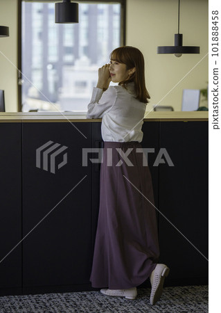 辦公室女性寫真① 101888458