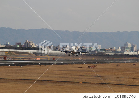 Osaka International Airport take off Osaka International Airport take off 101890746