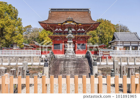 東正大權現伊賀八幡宮（愛知縣岡崎市）隨神門 101891965