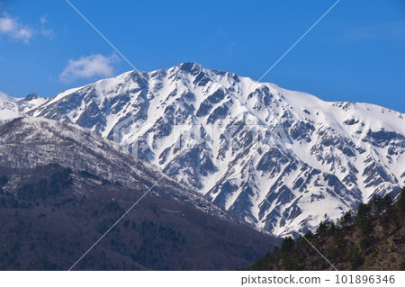春殘雪白馬山 春殘雪白馬山 101896346