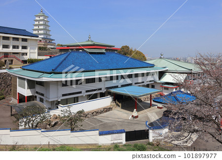 Shorinji Kempo Sohonzan“Kongo Zen Sohonzan Shorinji”(春天,多度津町) Shorinji Kempo Sohonzan“Kongo Zen Sohonzan Shorinji”(春天,多度津町) 101897977