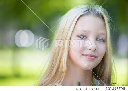 Trained dogs and the shadow of the trainer. Trained dogs and the shadow of the trainer. 101898796