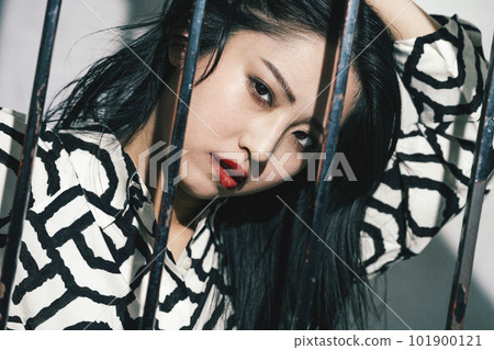 一個酷女人的肖像 101900121