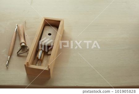 Set of Sculpting Ceramic Pottery Clay Tools 101905828