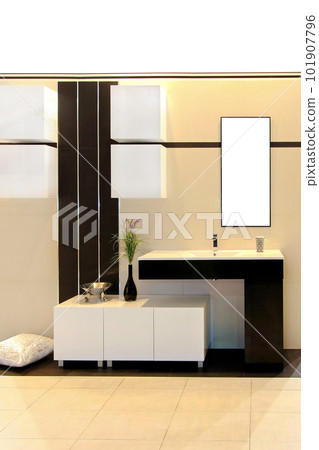 Bathroom 101907796