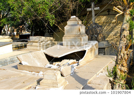 Grave vandalism 101907804