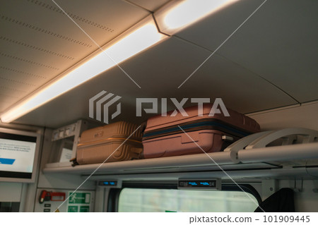 Luggage rack for luggage in high speed trains. Luggage rack for luggage in high speed trains. 101909445