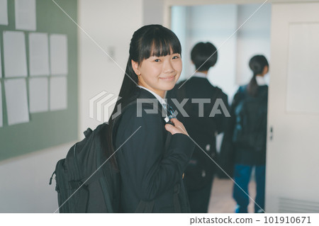 junior high school student, junior high student, middle school student 101910671